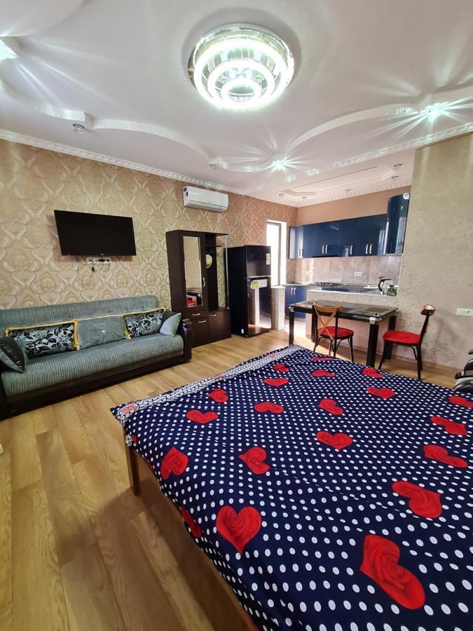Gricko Hotel Тбилиси Екстериор снимка