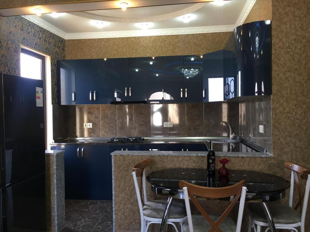 Gricko Hotel Тбилиси Екстериор снимка