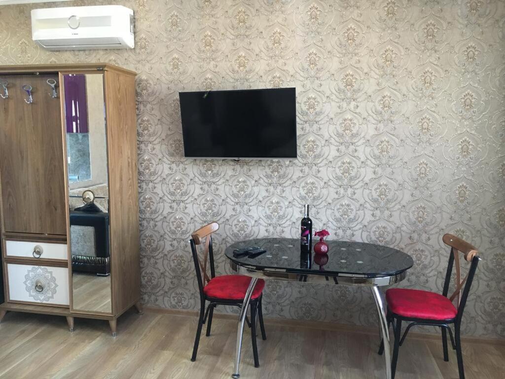 Gricko Hotel Тбилиси Екстериор снимка